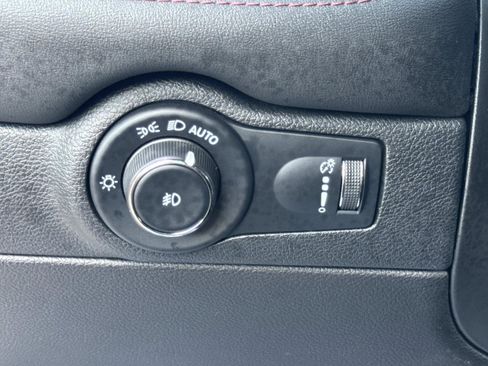 Used 2022 Dodge Durango R/T AWD/4WD image 17