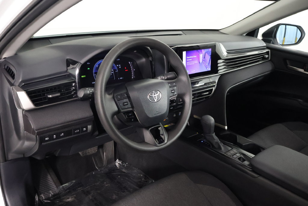 Used 2026 Toyota Camry LE FWD image 7
