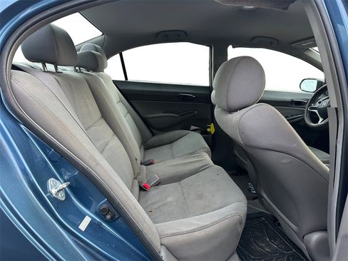 Used 2011 Honda Civic DX-VP image 11