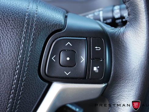 Used 2015 Toyota Sienna XLE w/ XLE Navigation Package AWD/4WD image 15