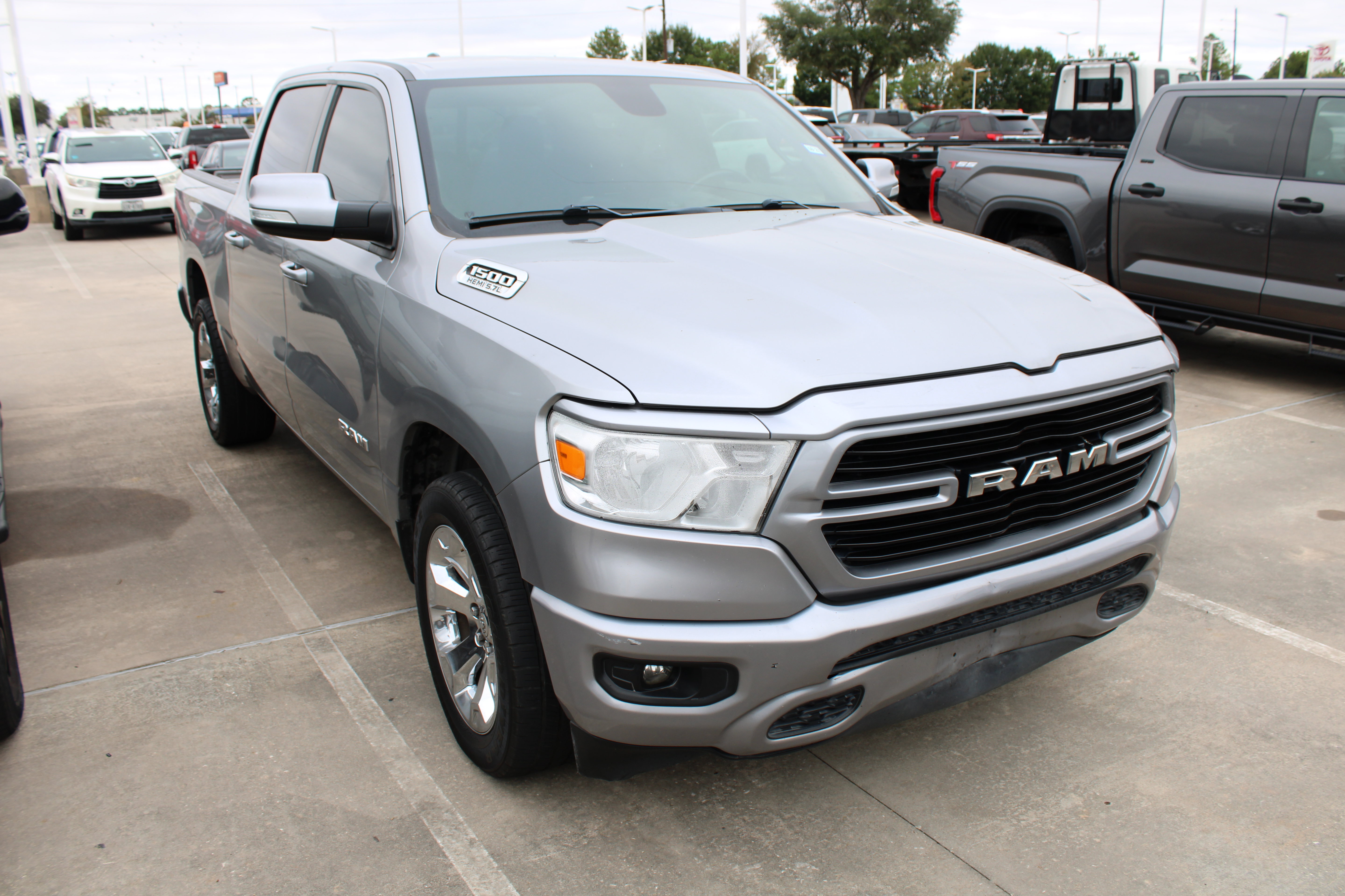 Used 2020 RAM 1500 Lone Star RWD image 2