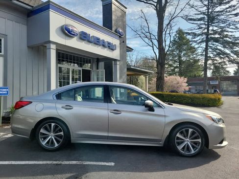Used 2016 Subaru Legacy 2.5i Limited image 2
