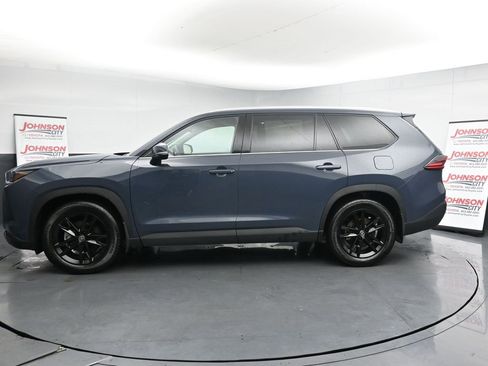 Used 2025 Toyota Grand Highlander AWD Hybrid image 5