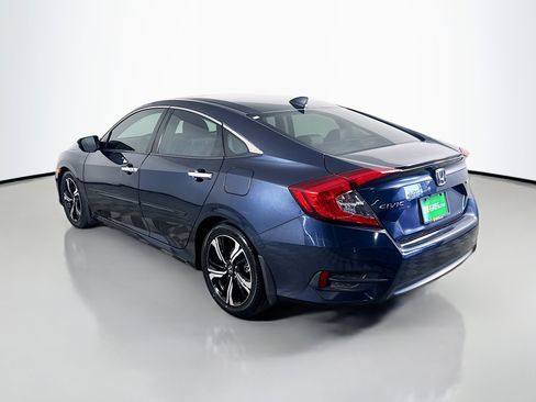 Used 2017 Honda Civic Touring image 7