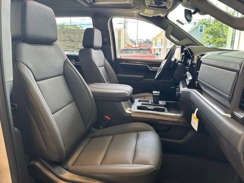 New 2026 Chevrolet Silverado 1500 RST AWD/4WD image 17