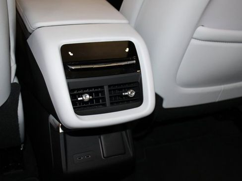 Certified 2024 Cadillac Lyriq Sport image 15