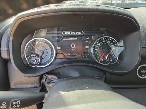 Used 2023 RAM 1500 Laramie image 44