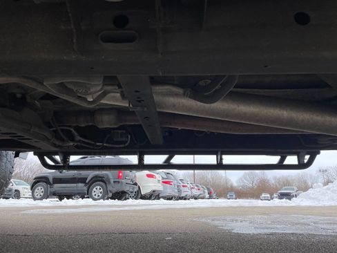 Used 2021 Chevrolet Silverado 1500 LT image 16