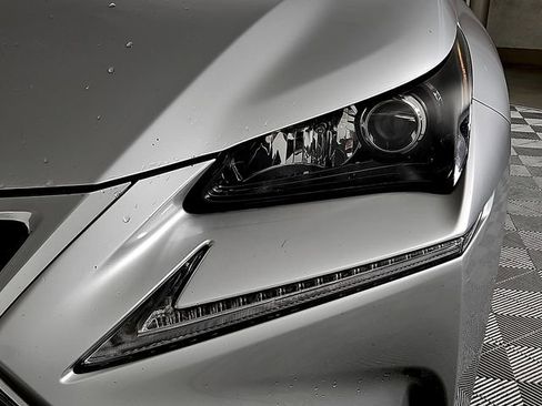 Used 2016 Lexus NX 200t FWD w/ Premium Package image 9