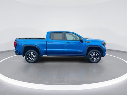 Used 2023 GMC Sierra 1500 AT4 w/ AT4 Premium Package AWD/4WD image 10