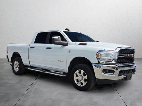 Used 2024 RAM 2500 Big Horn AWD/4WD image 6
