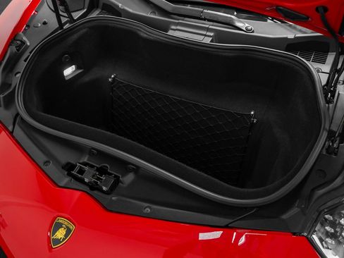 Used 2018 Lamborghini Aventador S image 48