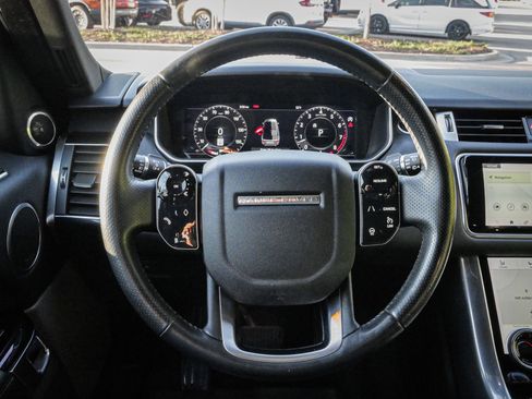 Used 2019 Land Rover Range Rover Sport HSE image 18