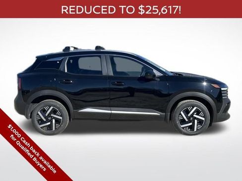 New 2026 Nissan Kicks SV w/ SV Premium Package FWD image 3