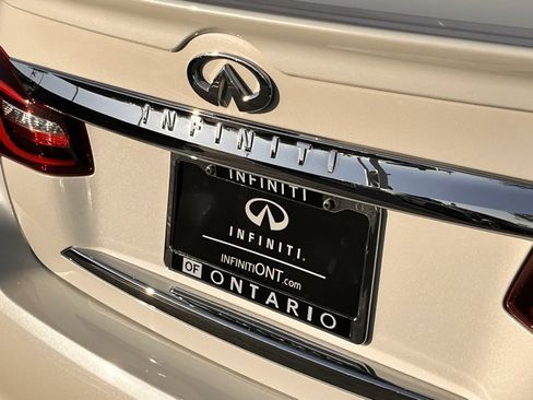 Certified 2019 INFINITI Q70 Luxe image 36