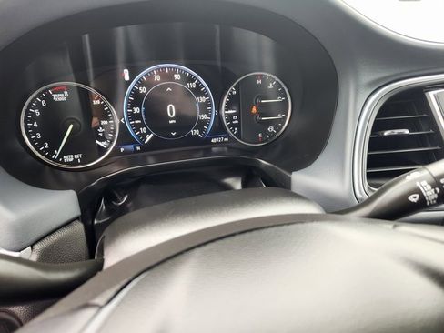 Used 2024 Buick Enclave Premium image 22