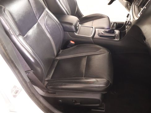 Used 2022 Dodge Charger SXT w/ Leather Interior Group RWD image 13