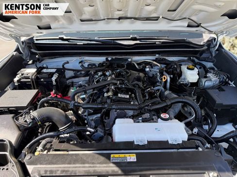 Used 2025 Toyota Tacoma TRD Off-Road image 16