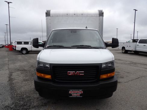 Used 2021 GMC Savana 3500 Extended w/ Power Convenience Package image 12