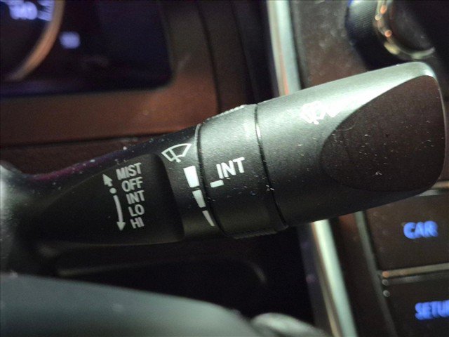 Used 2017 Toyota Camry FWD image 16