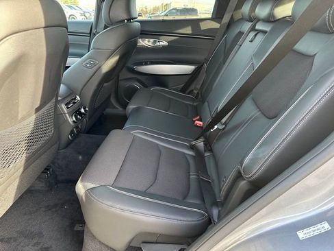 Used 2023 Genesis GV70 2.5T w/ Sport Prestige Package image 15