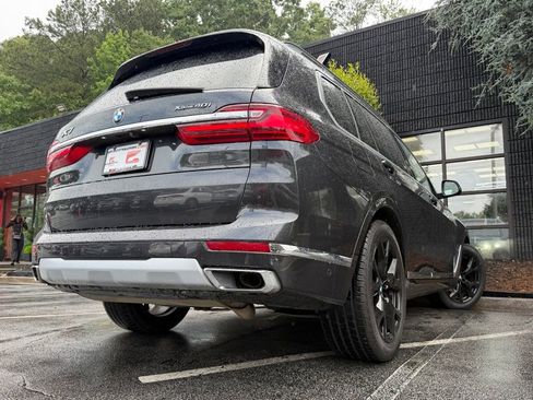Used 2022 BMW X7 xDrive40i w/ Premium Package AWD/4WD image 13