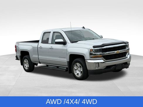 Used 2018 Chevrolet Silverado 1500 LT w/ All Star Edition AWD/4WD image 11