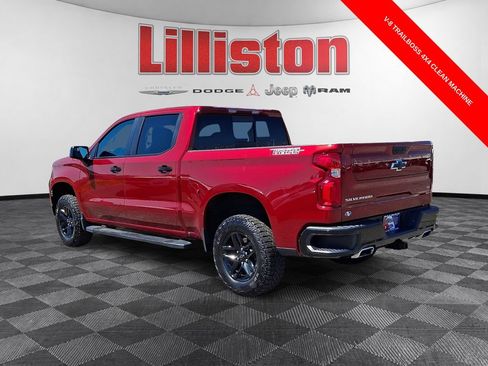 Used 2024 Chevrolet Silverado 1500 LT Trail Boss w/ Convenience Package II AWD/4WD image 6