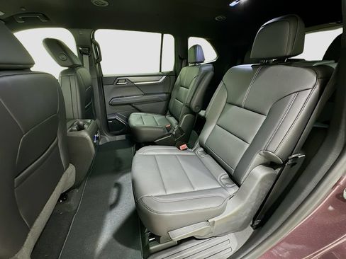 Used 2026 GMC Acadia Elevation w/ Black Edition FWD image 25