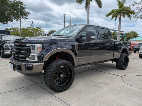 Used 2022 Ford F350 King Ranch w/ Tremor Off-Road Package AWD/4WD image 7