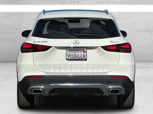 Certified 2025 Mercedes-Benz GLA 250 4MATIC image 5