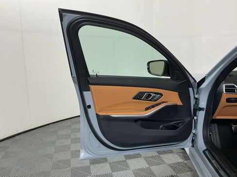 New 2026 BMW 330i Sedan w/ M Sport Package RWD image 19