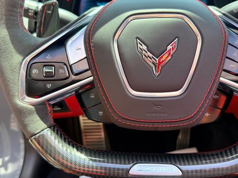 Used 2024 Chevrolet Corvette Z06 RWD image 32
