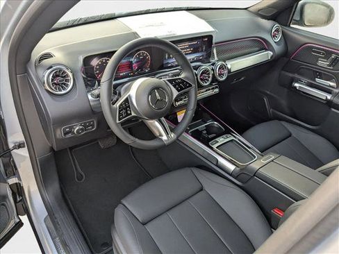 New 2026 Mercedes-Benz GLB 250 image 3
