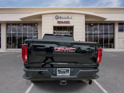 Used 2022 GMC Sierra 2500 Denali image 12