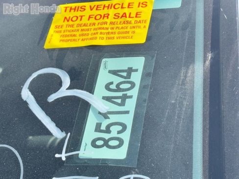 Used 2025 Genesis G80 2.5T image 11