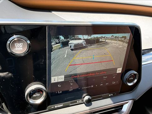 Used 2025 Lexus RX 350 FWD w/ Technology Package image 25