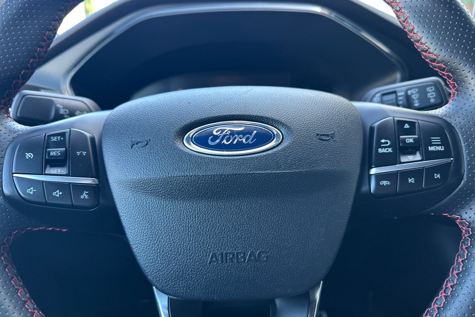 Used 2024 Ford Escape ST-Line FWD image 23