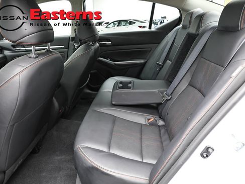 Used 2023 Nissan Altima 2.5 SR w/ SR Premium Package FWD image 21