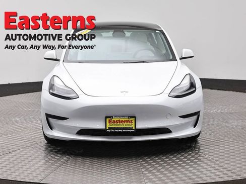 Used 2023 Tesla Model 3 Standard Range RWD image 2