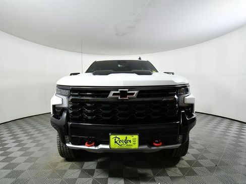 Used 2025 Chevrolet Silverado 1500 ZR2 w/ Technology Package image 7