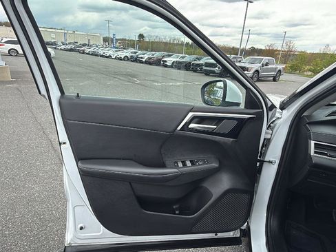 Used 2022 Mitsubishi Outlander SE AWD/4WD image 25
