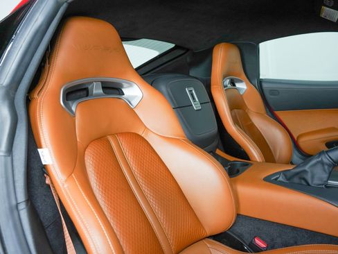 Used 2017 Dodge Viper GTS image 29