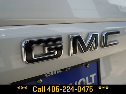 Used 2021 GMC Yukon Denali w/ Denali Ultimate Package AWD/4WD image 5