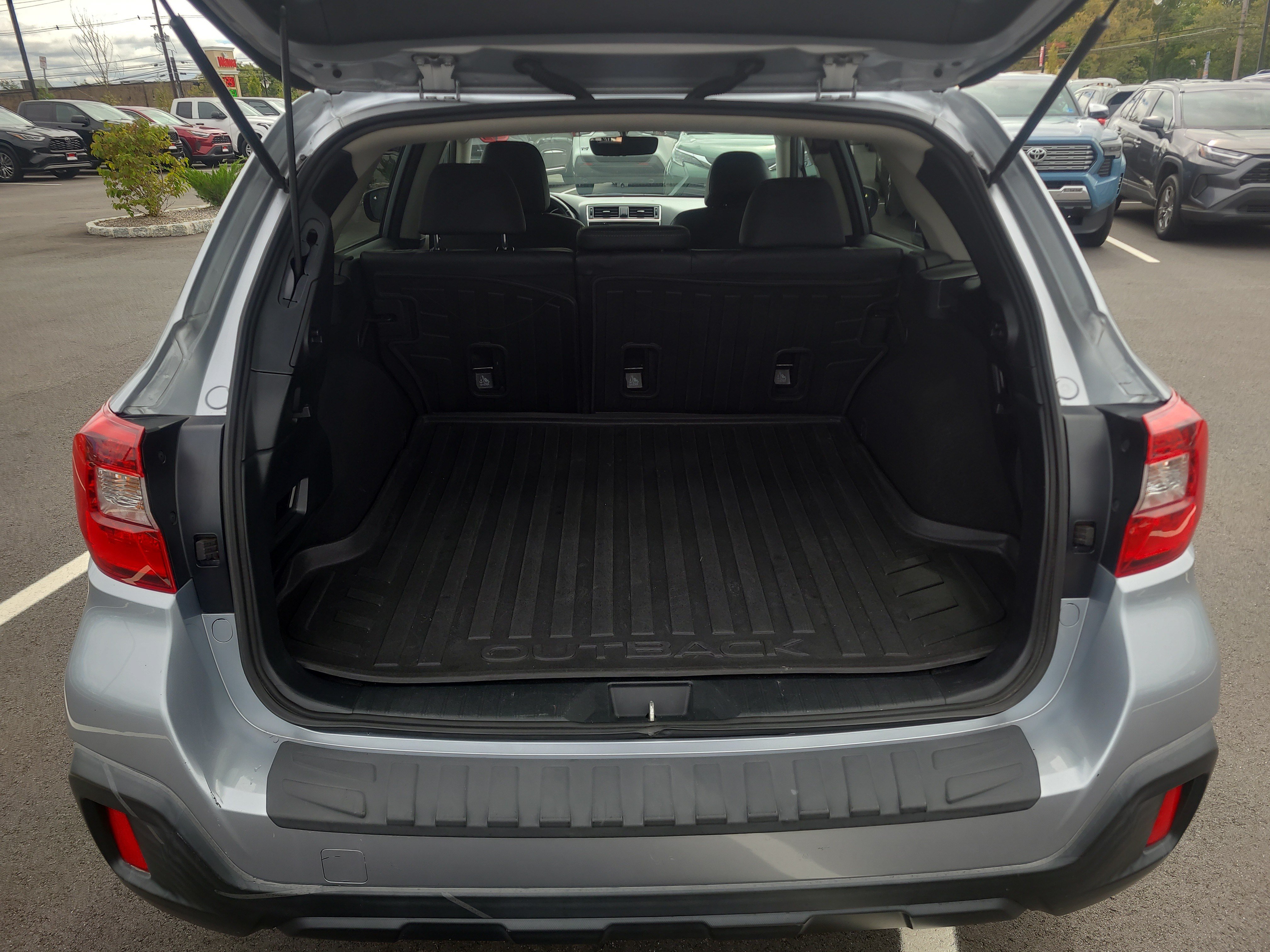 Used 2019 Subaru Outback 2.5i Limited w/ Popular Package #2 AWD/4WD image 29