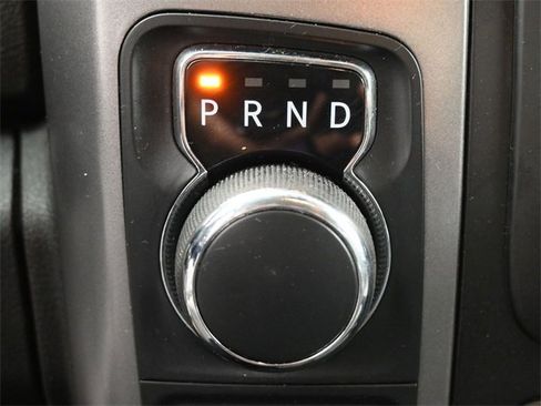 Used 2022 RAM 1500 Classic SLT image 32