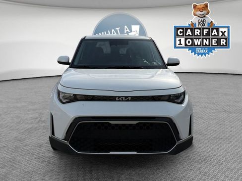 Used 2023 Kia Soul LX image 9