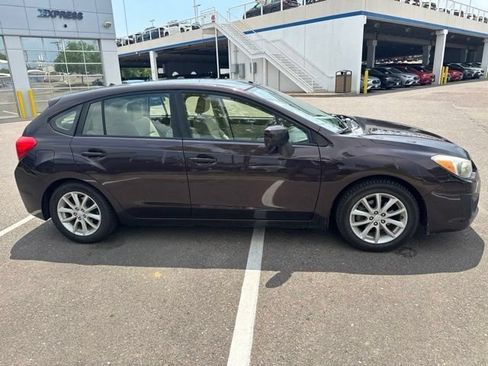 Used 2013 Subaru Impreza 2.0i Premium w/ Popular Pkg 1 AWD/4WD image 23