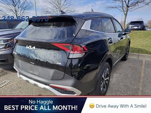 Used 2024 Kia Sportage EX image 4