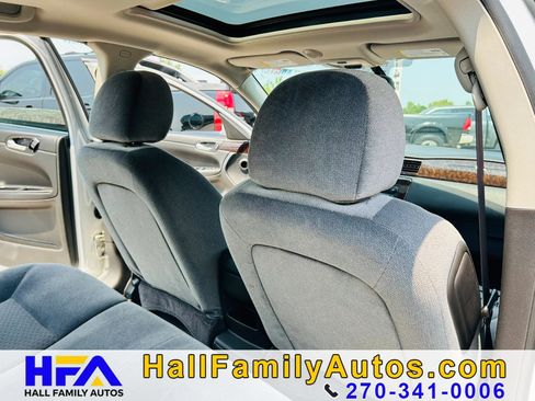 Used 2015 Chevrolet Impala LT w/ LT Sunroof Package FWD image 16